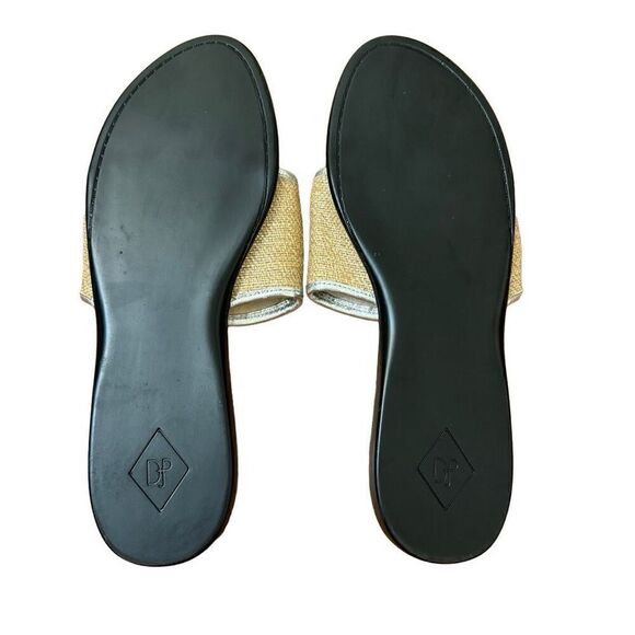 Donald J. Pliner Straw Raffia & Metallic Silver Tassel Thong Sandals Size 9 - Picture 2 of 5